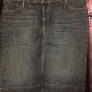 Banana Republic denim whisker skirt